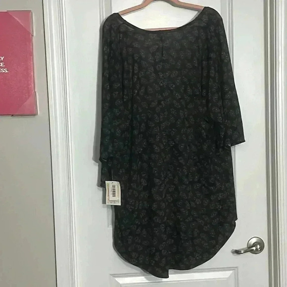 NWT! Small LULUROE Black with Faint White & Blue Abstract Pattern Cardigan - Picture 5 of 10